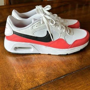 Nike Air women’s running shoes size 9.5